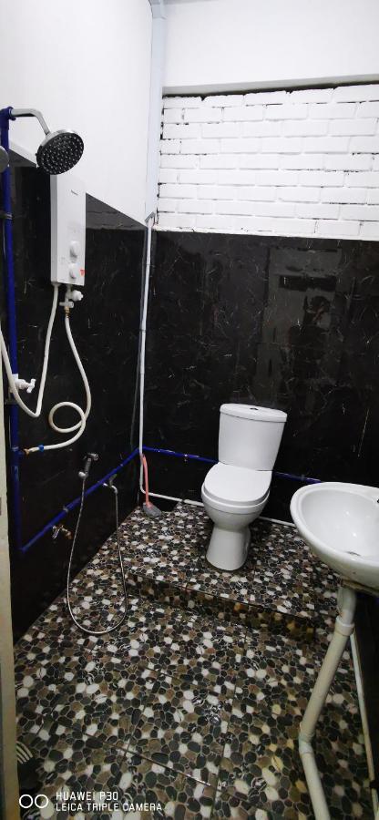 Nj_Homestay@Kkia/Petagas Kk Кота Кинабалу Екстериор снимка